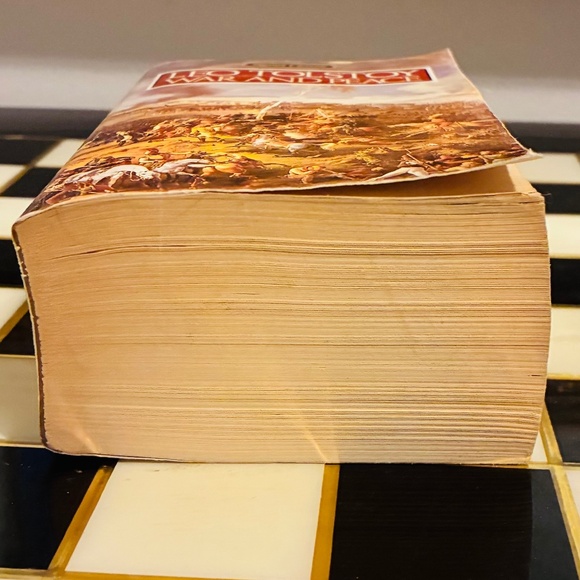 WAR AND PEACE paperback - Picture 6 of 7